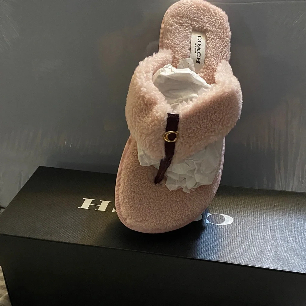 Coach Blush Fleece Slippers - Picture 1 of 6